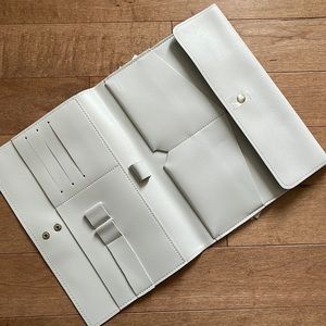 New Jillian Harris - Glass Ladder & Co Marilyn Mini portfolio clutch